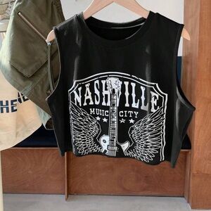 SHEIN Black and White Graphic Top